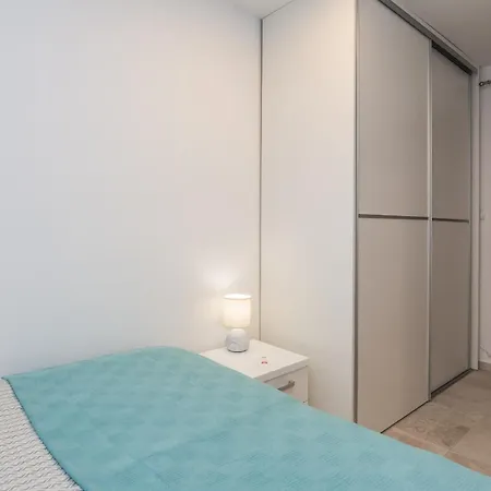 With A Parking Space - 18544 Apartment Vir
