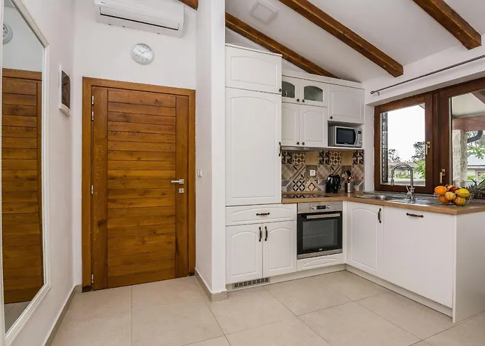 With Parking Space - 18544 * Vir