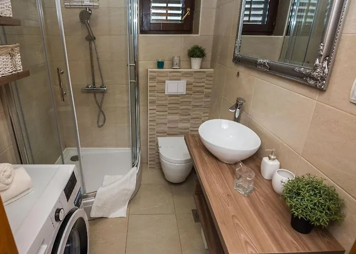 With Parking Space - 18544 Apartmán Vir